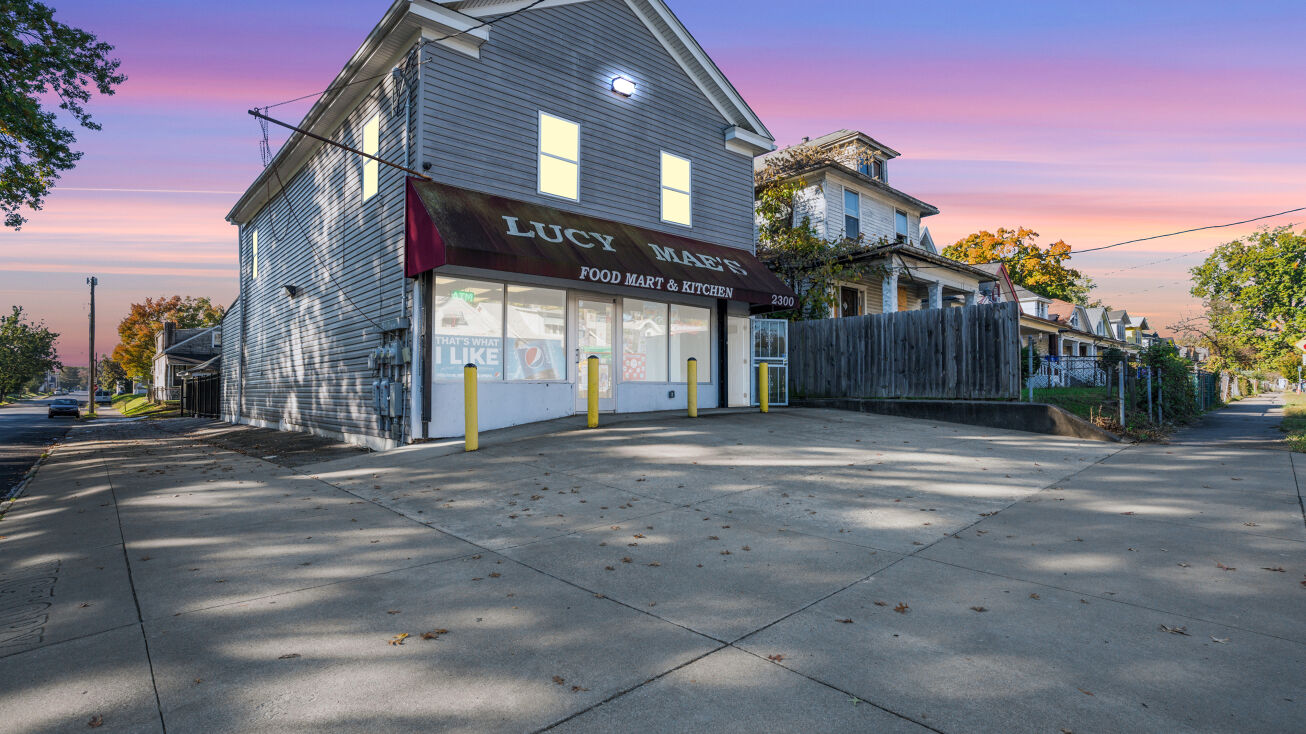 Pictures of Mixed Use, Multifamily, Retail property located at 2300 W Kentucky St, Louisville, KY 40210 for sales - image #1
