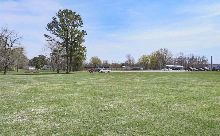Pictures of Land, Office property located at 198 Hunt Street, Dresden, TN 38225 for sales - image #1