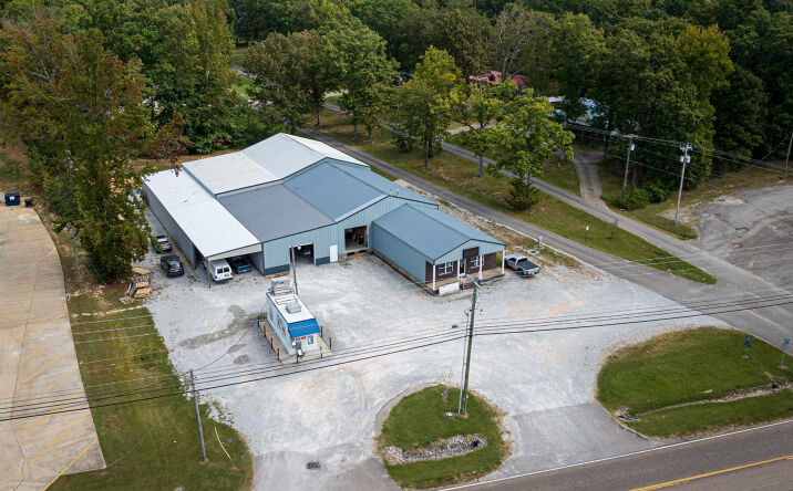 Pictures of Retail, Industrial property located at 455 E Main Street, Parsons, TN 38363 for sales - image #1