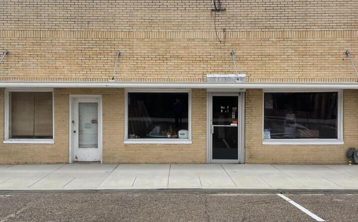 Pictures of Retail property located at 203 S 14th Avenue, Humboldt, TN 38343 for sales - image #1