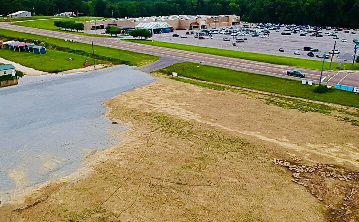 Pictures of Land, Industrial property located at Hwy 641 N, Camden, TN 38320 for sales - image #1