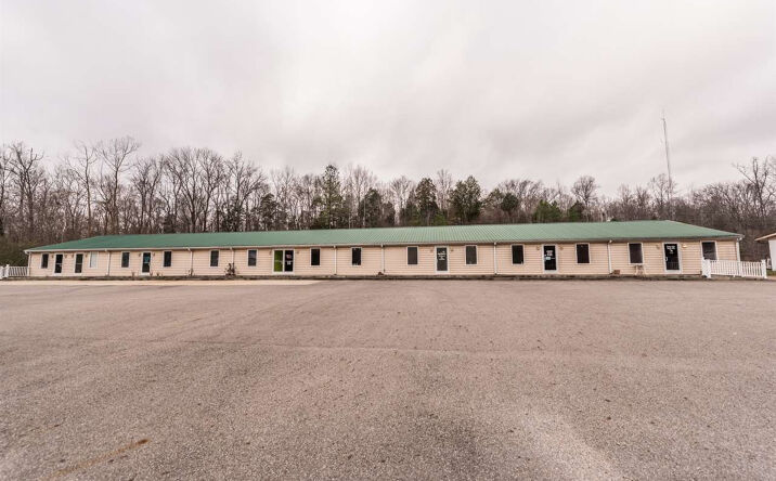image of property at 2210 HIGHWAY 641 Parsons TN 38363
