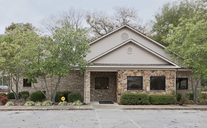 Pictures of Office property located at 1203 E College St, Brownsville, TN 38012 for sales - image #1
