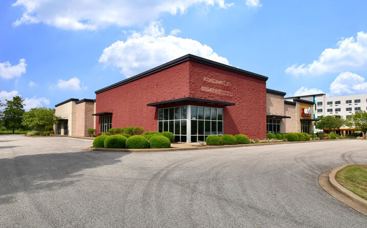 Pictures of Retail, Office property located at 1751 Vann Drive, Jackson, TN 38305 for sales - image #1