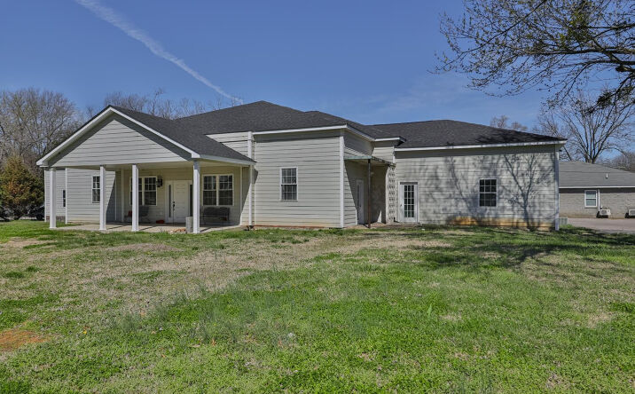 Pictures of Mixed Use property located at 242 Magnolia Avenue, McKenzie, TN 38201 for sales - image #1