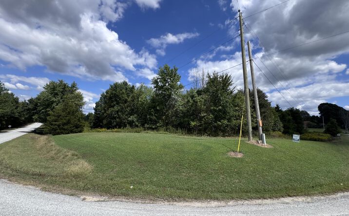 Pictures of Land, Multifamily property located at 888 Charlie Lewis Road, Trenton, TN 38382 for sales - image #1