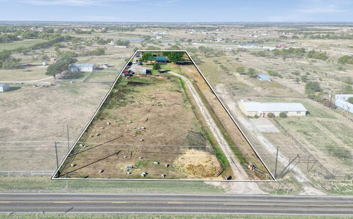 Pictures of Land property located at 2350 N Louisiana Dr, Celina, TX 75009 for sales - image #1
