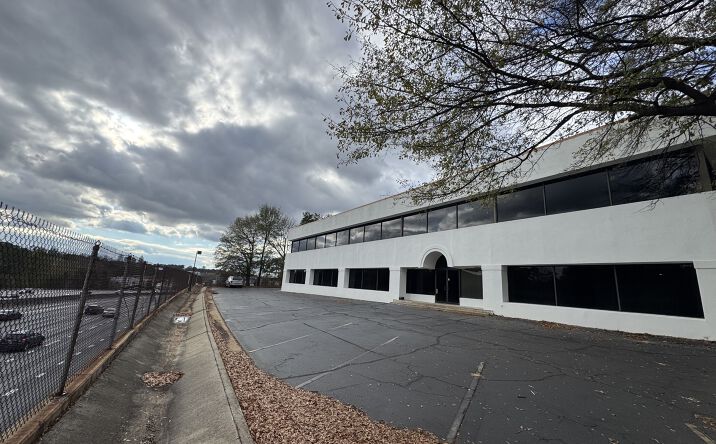 Pictures of Office property located at 2707 Buford Hwy NE, Atlanta, GA 30324 for sales - image #1