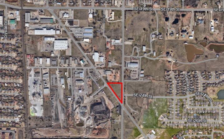 Pictures of Land property located at 2404 S Broadway Ave, Moore, OK 73160 for sales - image #1