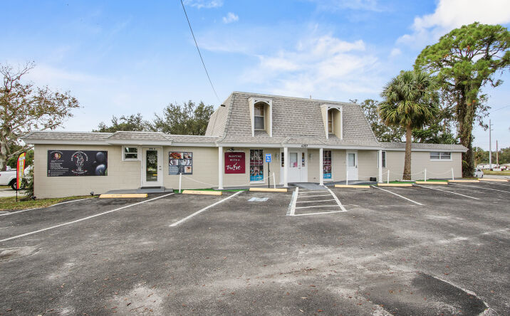 Pictures of Mixed Use, Office property located at 4001 County Rd 19A, Mount Dora, FL 32757 for sales - image #1