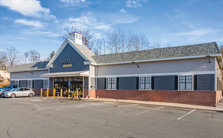 Pictures of Retail property located at 22 Tolland Turnpike, Willington, CT 06279 for sales - image #1