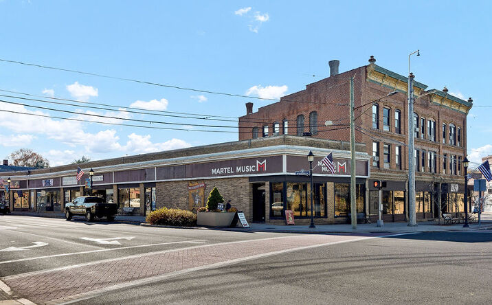 Pictures of Mixed Use, Office, Retail property located at 1 Whiting St, Plainville, CT 06062 for sales - image #1