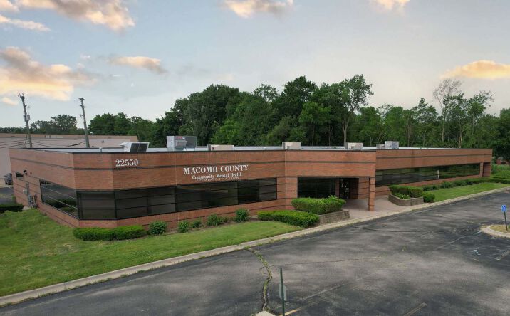 Pictures of Office property located at 22550 Hall Rd, Clinton Township, MI 48036 for sales - image #1