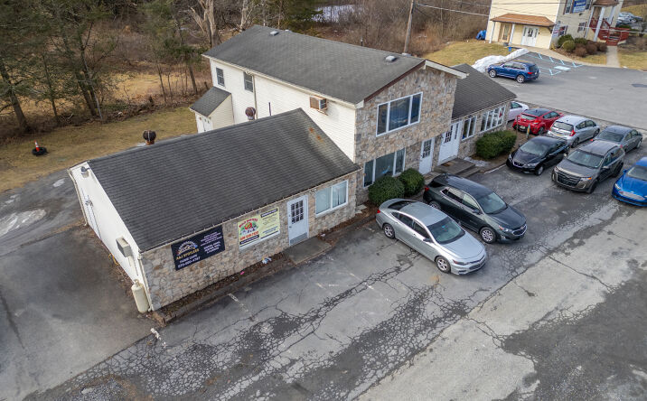 Pictures of Mixed Use, Multifamily, Office property located at 1980 US-209, Brodheadsville, PA 18322 for sales - image #1