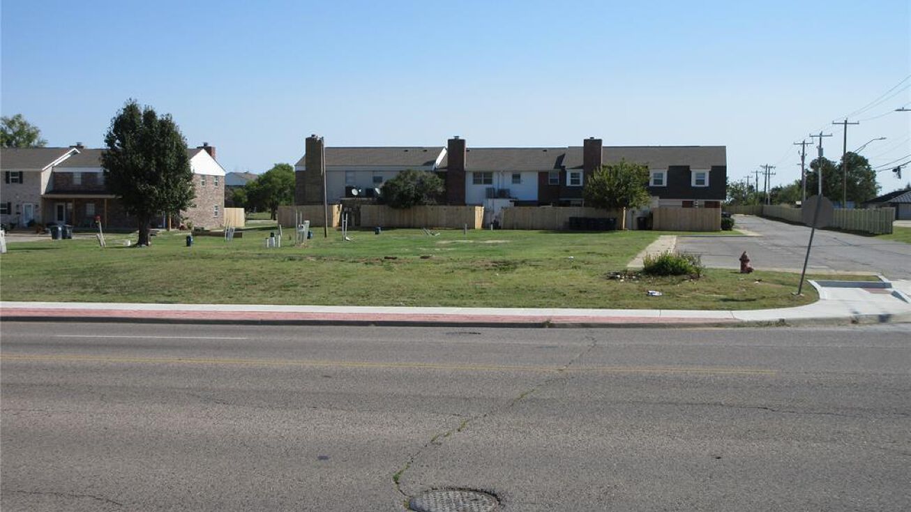 3901 N Kickapoo Ave, Shawnee, OK 74804 | Crexi.com