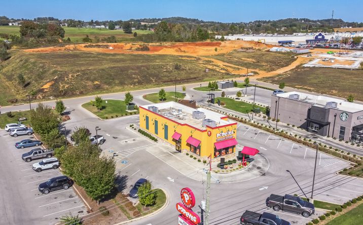 Pictures of Retail property located at 100 Makena Dr, Somerset, KY 42503 for sales - image #1