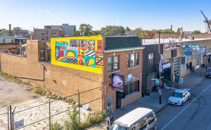 Pictures of Mixed Use property located at 2432 N Milwaukee Avenue, Chicago, IL 60647 for comps - image #1