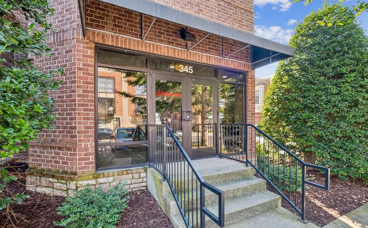 Pictures of Office, Retail property located at 345 Harrison St, Nashville, TN 37219 for sales - image #1