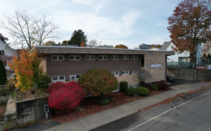 Pictures of Office property located at 42 Lake Ave, Worcester, MA 01604 for comps - image #1