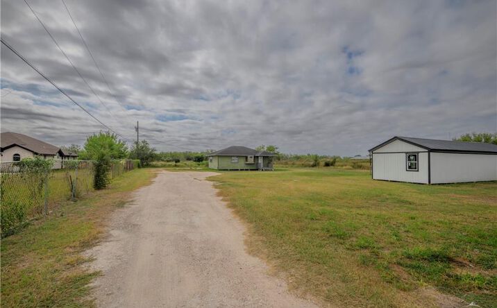 Pictures of Land property located at 4616 W Monte Cristo Road, Edinburg, TX 78541 for sales - image #1