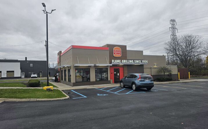 Pictures of Retail property located at 1113 E West Maple Rd, Walled Lake, MI 48390 for sales - image #1