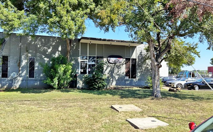 Pictures of Industrial property located at 1539 Round Table Dr, Dallas, TX 75247 for sales - image #1
