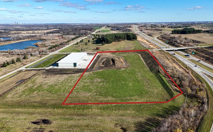 Pictures of Land property located at 3155 SE 42nd St, West Des Moines, IA 50266 for sales - image #1