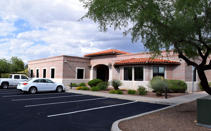 Pictures of Office property located at 6861 N Oracle Rd, Tucson, AZ 85704 for comps - image #1