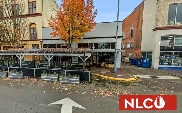 Pictures of Retail property located at 466 Court St NE, Salem, OR 97301 for sales - image #1