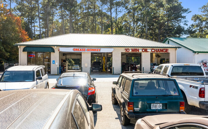 Pictures of Retail property located at 785 E Lanier Ave, Fayetteville, GA 30214 for sales - image #1