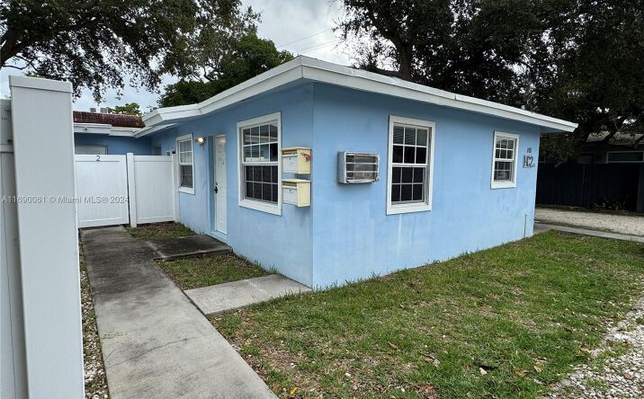 Pictures of Multifamily property located at 800 SE 15th St, Fort Lauderdale, FL 33316 for sales - image #1