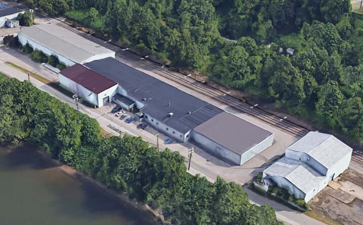 Pictures of Industrial property located at 1020 Industrial Park Rd, New Cumberland, WV 26047 for sales - image #1