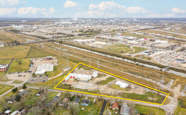 Stratton Ridge Freeport Tx 2309 Zapata St, Freeport, TX 77541 | Crexi.com