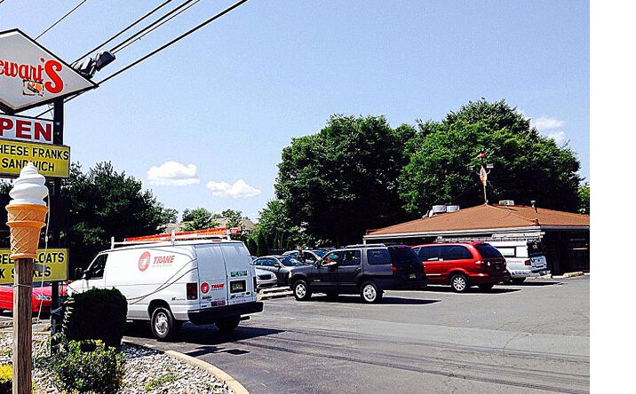 Pictures of Retail property located at 2551 NJ-27, Franklin Township, NJ 08873 for sales - image #1