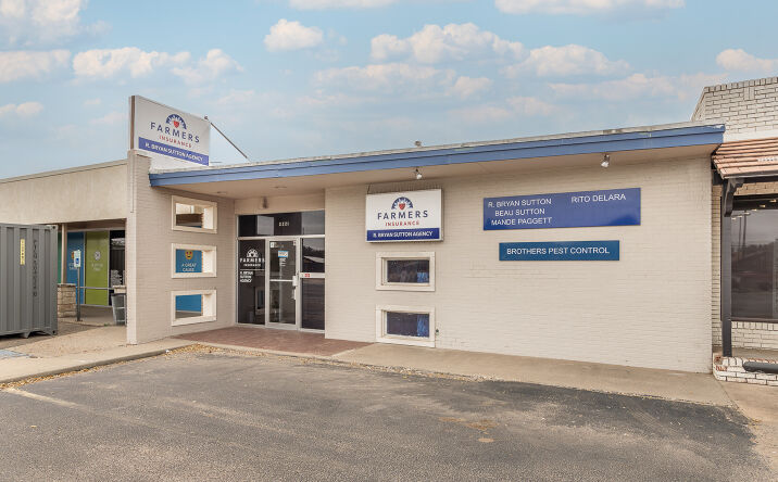 Pictures of Office property located at 2221 34th St, Lubbock, TX 79411 for sales - image #1