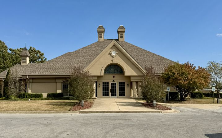 Pictures of Office property located at 250 Bucher Dr, Mountain Home, AR 72653 for sales - image #1