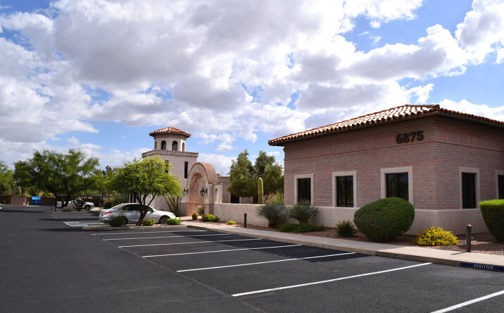 Pictures of Retail, Office property located at 6875 N Oracle Rd, Tucson, AZ 85704 for comps - image #1