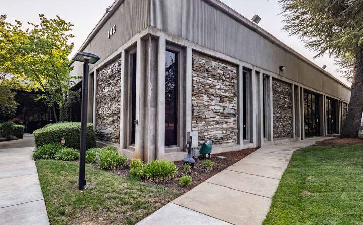 Pictures of Industrial property located at 140 Blue Ravine Rd, Folsom, CA 95630 for sales - image #1