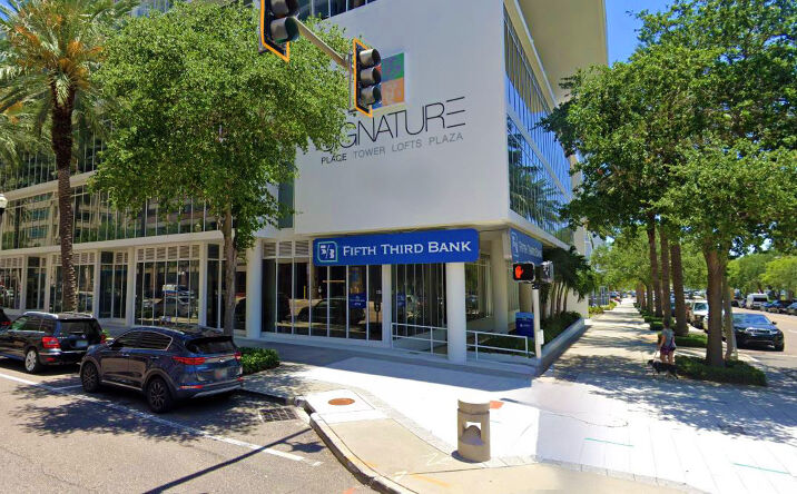 Pictures of Retail property located at 153 2nd Ave S, St. Petersburg, FL 33701 for sales - image #1