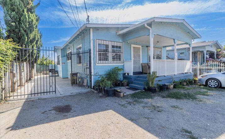 Pictures of Multifamily property located at 490 105th Ave, Oakland, CA 94603 for sales - image #1