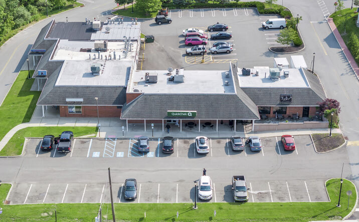 Pictures of Retail property located at 106 Sparta Ave, Newton, NJ 07860 for sales - image #1