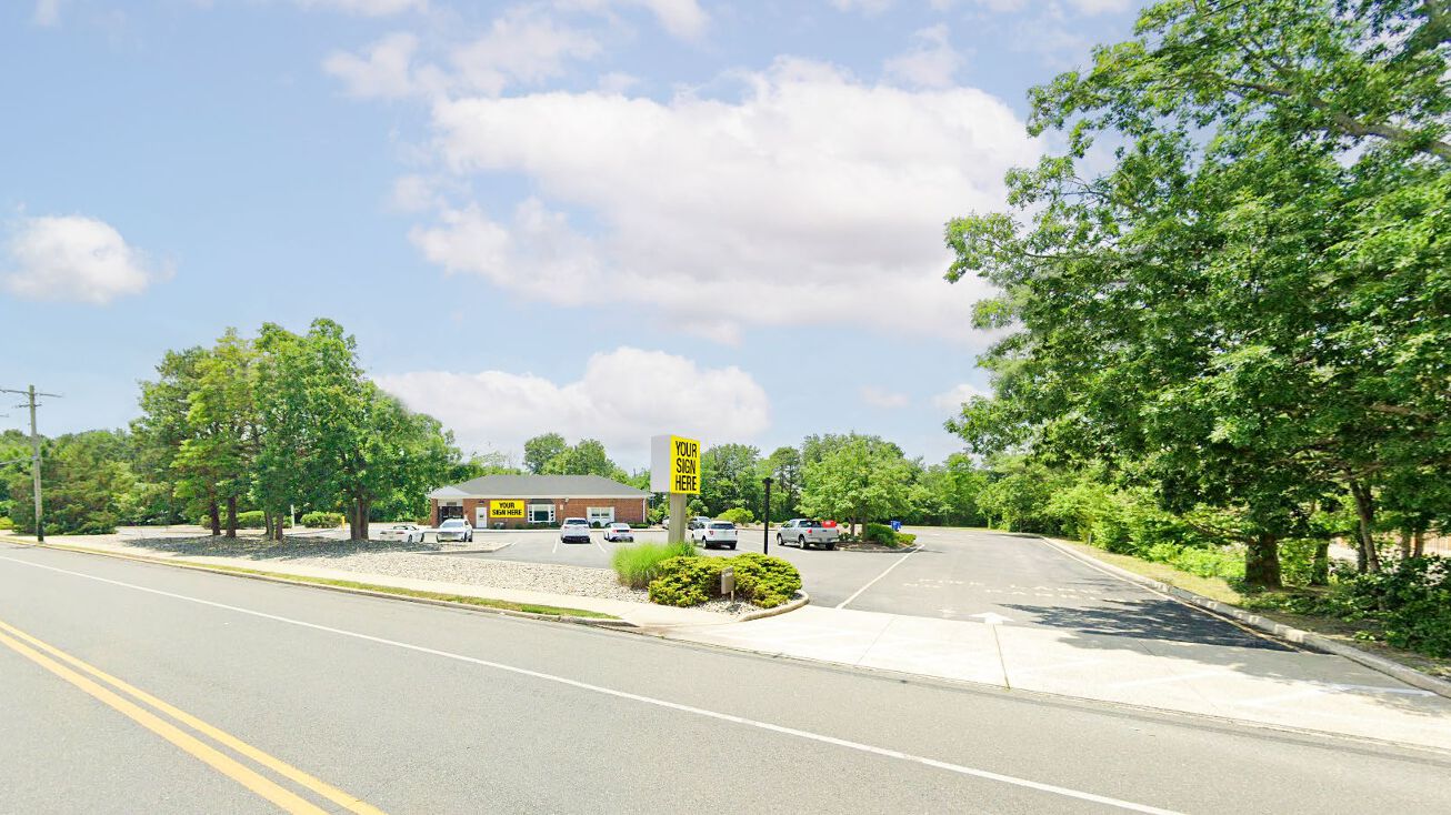 Pictures of Retail property located at 133 Van Zile Rd, Brick Township, NJ 08724 for sales - image #1