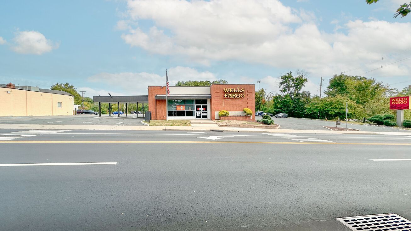 Pictures of Retail property located at 15 N Main St, Milltown, NJ 08850 for sales - image #1