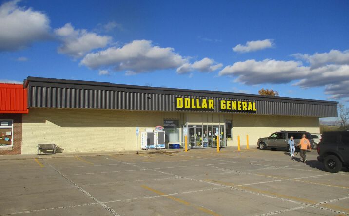 Pictures of Retail property located at 1300 WASHINGTON Street, Washington, IL 61571 for sales - image #1