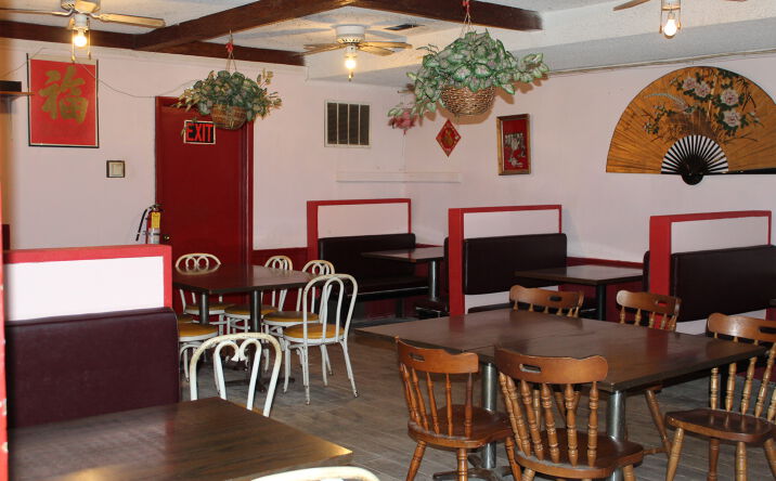 Pictures of Retail property located at 6 Market St, Osage City, KS 66523 for sales - image #1