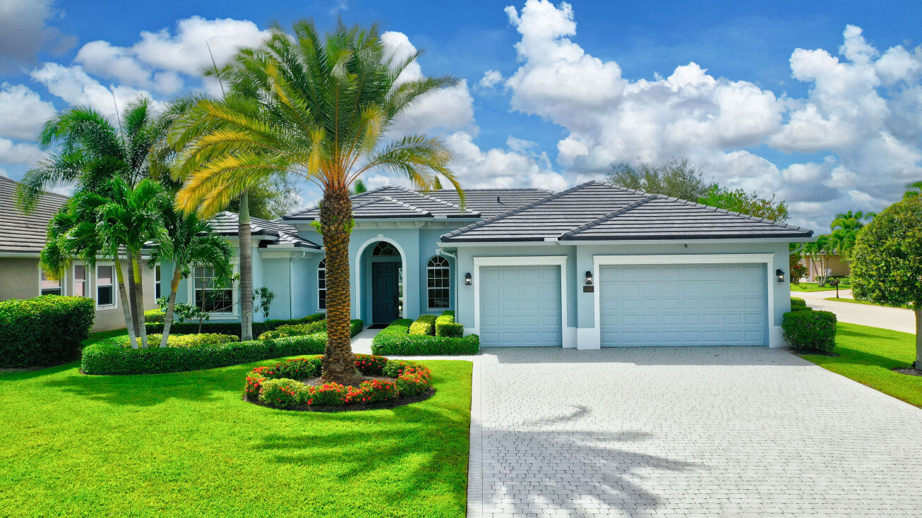 Pictures of Multifamily, Senior Living, Special Purpose property located at 7186 SW Quiet River Ct, Stuart, FL 34997 for sales - image #1