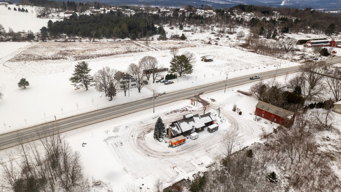 Pictures of Industrial, Mixed Use, Office, Retail, Special Purpose property located at 2044 US-7, Pittsford, VT 05763 for sales - image #1