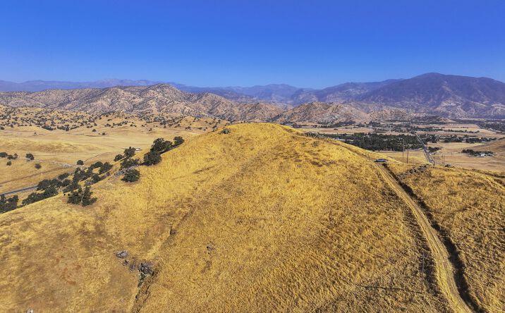 Pictures of Land property located at Avenue 176, Porterville, CA 93257 for sales - image #1