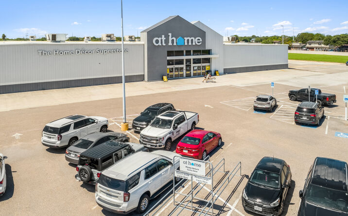 Pictures of Retail property located at 4949 Greenwood Dr, Corpus Christi, TX 78416 for sales - image #1
