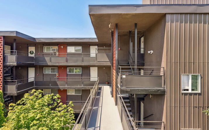 Pictures of Multifamily property located at 2414 13th Ave S, Seattle, WA 98144 for sales - image #1